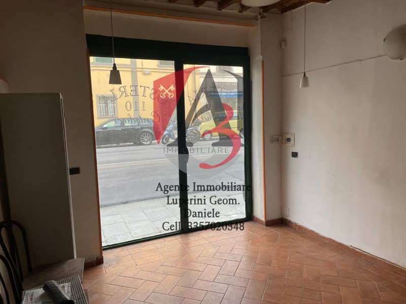 Immobile commerciale in Affitto a Pisa, 2'000€, 80 m²