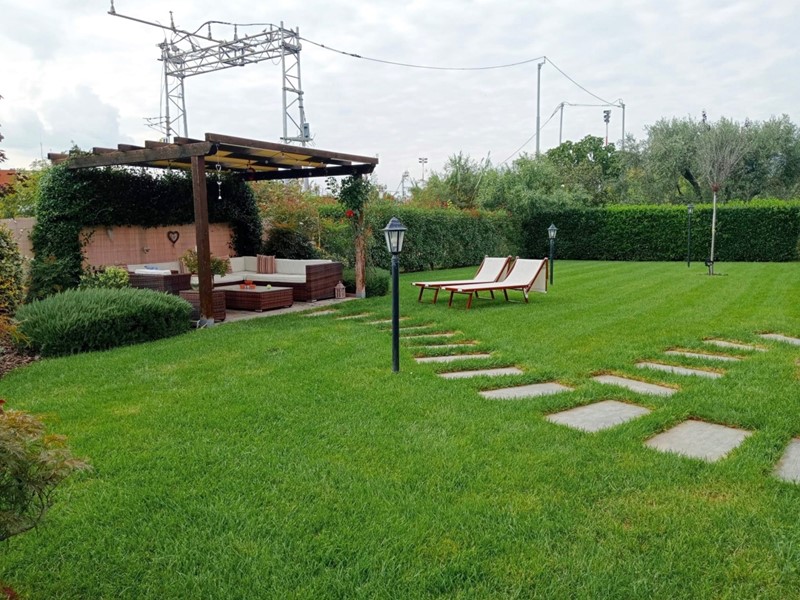 Casa Semi Indipendente in Vendita a Santo Stefano di Magra, 290'000€, 124 m², arredato