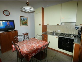 Trilocale in Vendita a Ameglia, zona Fiumaretta, 190'000&euro;, 64 m²