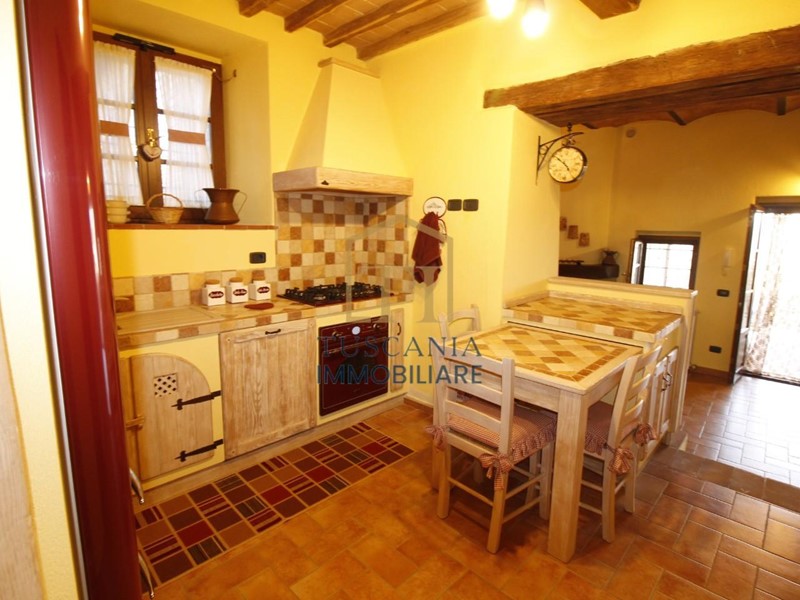 Quadrilocale in Vendita a Casole d'Elsa, 310'000€, 95 m², con Box