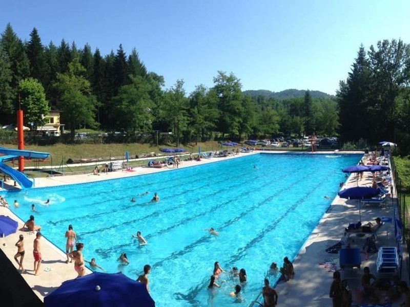 Attività commerciale in Vendita a Fivizzano, zona Gassano, 1'000'000€, 40000 m²