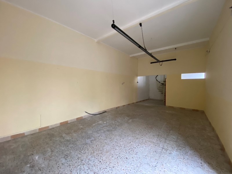 Immobile commerciale in Affitto a Ortona, zona Villa Caldari, 400€, 50 m²