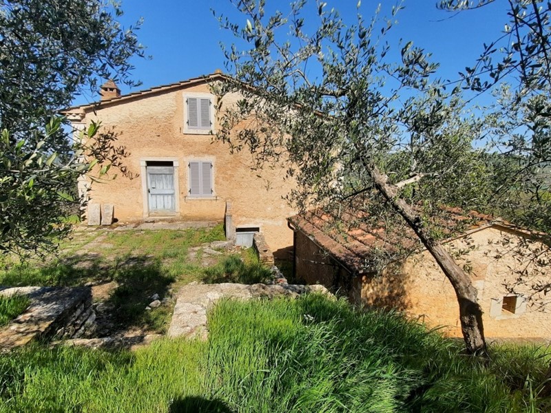 Casa Indipendente in Vendita a Rapolano Terme, zona Serre Di Rapolano, 500'000€, 180 m², con Box
