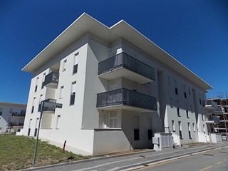 Trilocale in Vendita a Rosignano Marittimo, zona Rosignano Solvay, 195'000€, 75 m², con Box