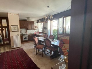 Trilocale in Vendita a Cassola, zona San Giuseppe, 160'000€, 70 m²