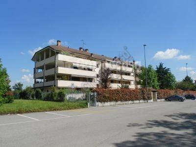 Box in Vendita a Magenta, 15'000€, 16 m²