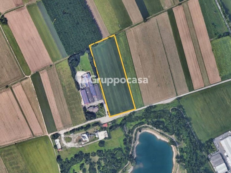 Terreno agricolo in Vendita a Bernate Ticino, zona Bernate, 100'000€, 21000 m²