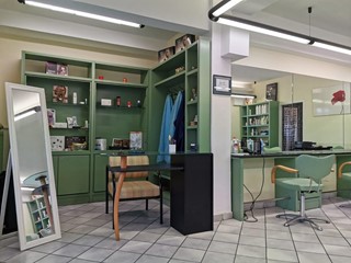 Attività commerciale in Affitto a Monteriggioni, zona San Martino, 550€, 40 m²