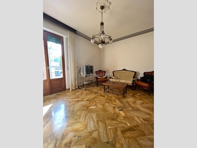 Stanza in Affitto a Siena, zona Cappuccini, 350€, 105 m², arredato