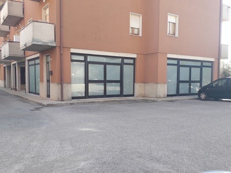 Monolocale in Vendita a Perugia, 49'000€, 103 m²