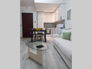 Bilocale in Vendita a Carrara, zona Marina di Carrara, 168'000€, 60 m², arredato