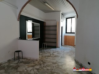 Negozio in Vendita a Carrara, 48'000€, 60 m²