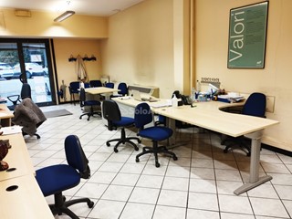 Capannone in Affitto a Modena, 1'600&euro;, 80 m²