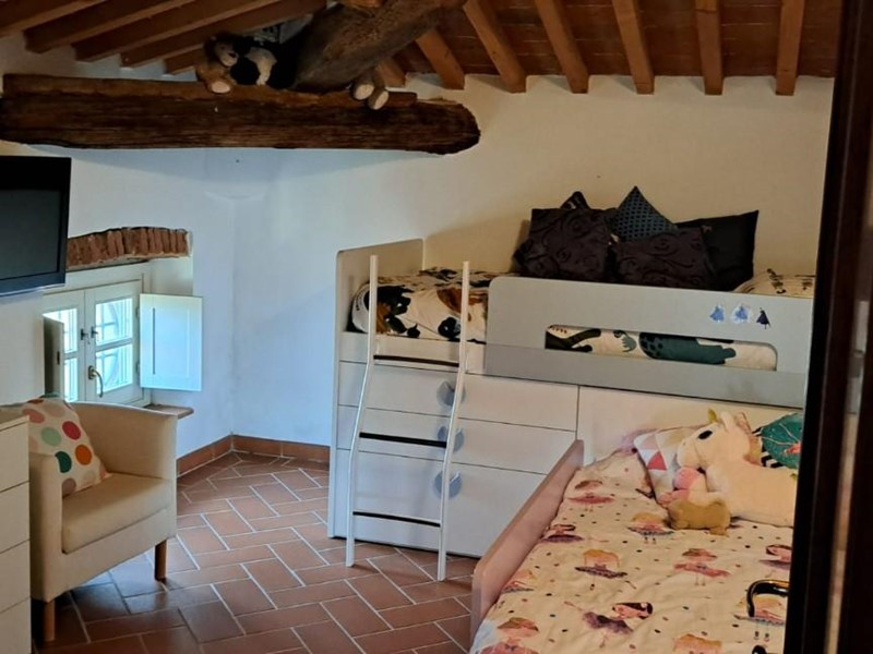 Appartamento in Vendita a San Giuliano Terme, zona Mezzana, 429'000€, 186 m²