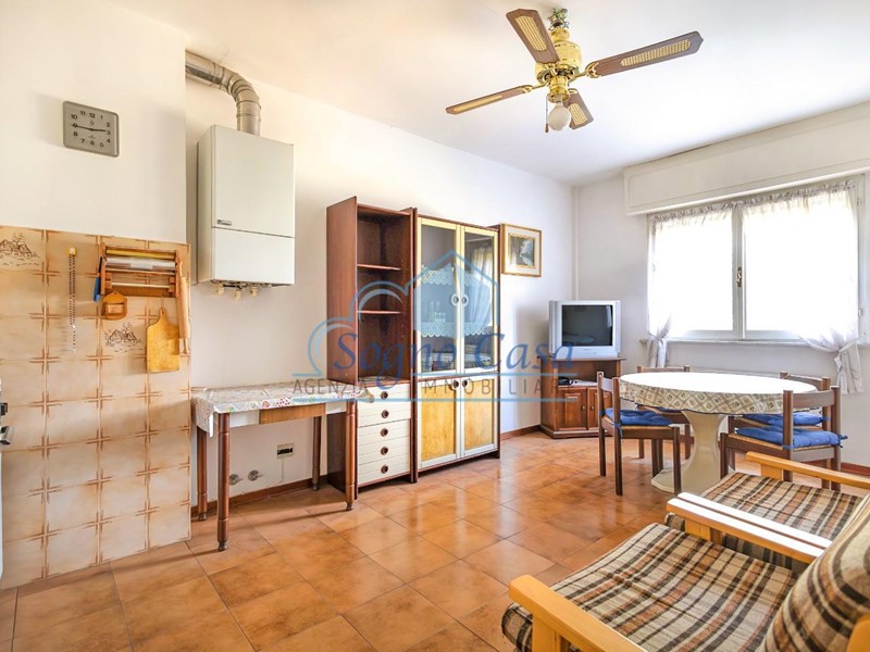 Bilocale in Vendita a Luni, zona Luni Mare, 80'000€, 50 m², arredato