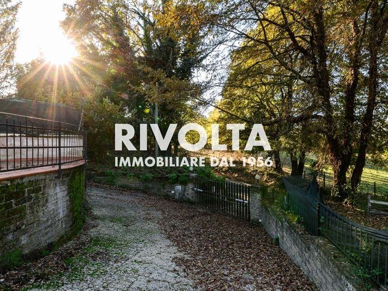 Villetta a schiera in Vendita a Roma, zona Olgiata, 150'000€, 74 m²