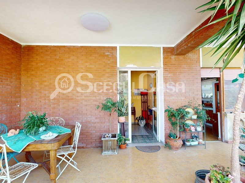 Appartamento in Vendita a Palermo, zona Baida, 186'000€, 158 m²