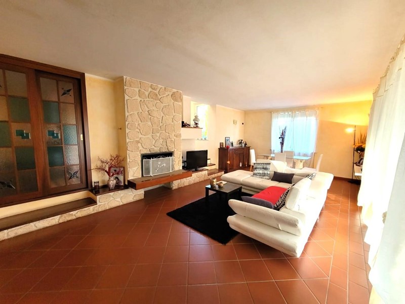 Villa in Vendita a Massa, zona Castagnara, 995'000€, 265 m², arredato