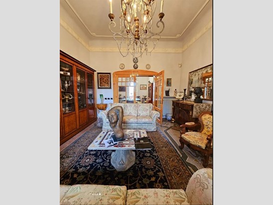 Appartamento in Vendita a Sarzana, 850'000€, 320 m², con Box