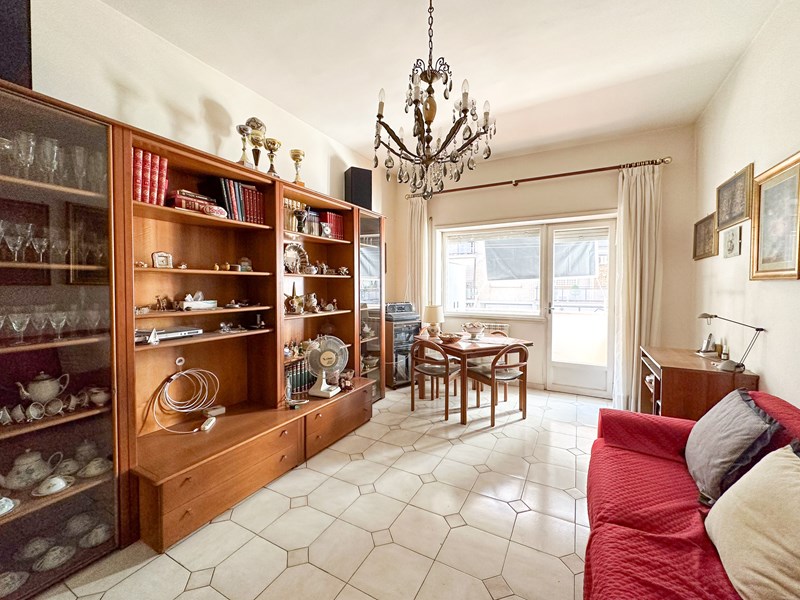 Bilocale in Vendita a Roma, zona Tiburtina - Bologna - Portonaccio, 257'000€, 73 m², arredato