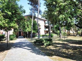 Trilocale in Vendita a Montignoso, zona Cinquale, 290'000€, 80 m²