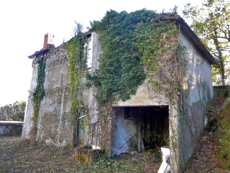 Casa Indipendente in Vendita a Casarza Ligure, 160'000€, 300 m²