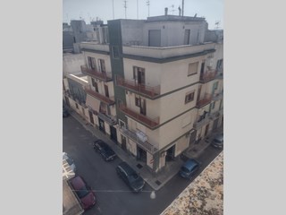 Appartamento in Vendita a Ostuni, zona centrale, 85'000€, 200 m², arredato, con Box