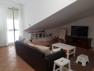 Mansarda in Vendita a Barcellona Pozzo di Gotto, zona Oreto, 115'000€, arredato