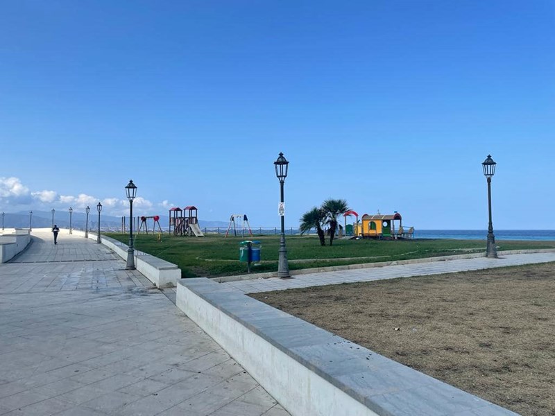 Casa Indipendente in Vendita a Barcellona Pozzo di Gotto, zona Calderà, 155'000€, 120 m²