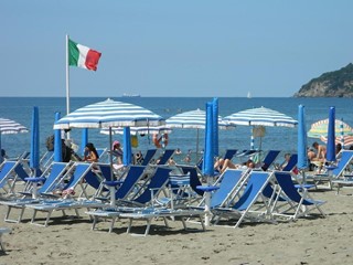 Bilocale in Vendita a Luni, zona Luni Mare, 80'000€, 50 m², arredato