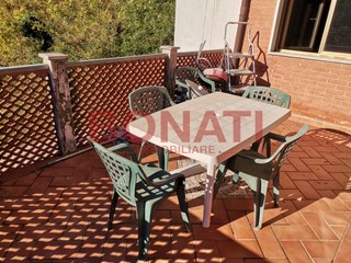 Quadrilocale in Vendita a Vezzano Ligure, 95'000€, 90 m², arredato, con Box