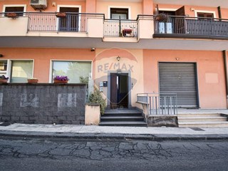 Trilocale in Vendita a Santa Venerina, 129'000€, 127 m²
