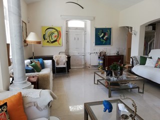 Casa Indipendente in Vendita a Luni, 380'000€, 180 m²