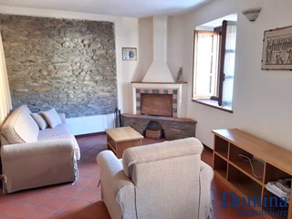 Casa Indipendente in Vendita a Montignoso, zona Capanne, 210'000€, 90 m², arredato