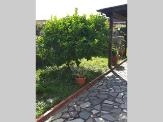 Casa Indipendente in Vendita a Carrara, zona Fossone, 240'000€, 170 m²