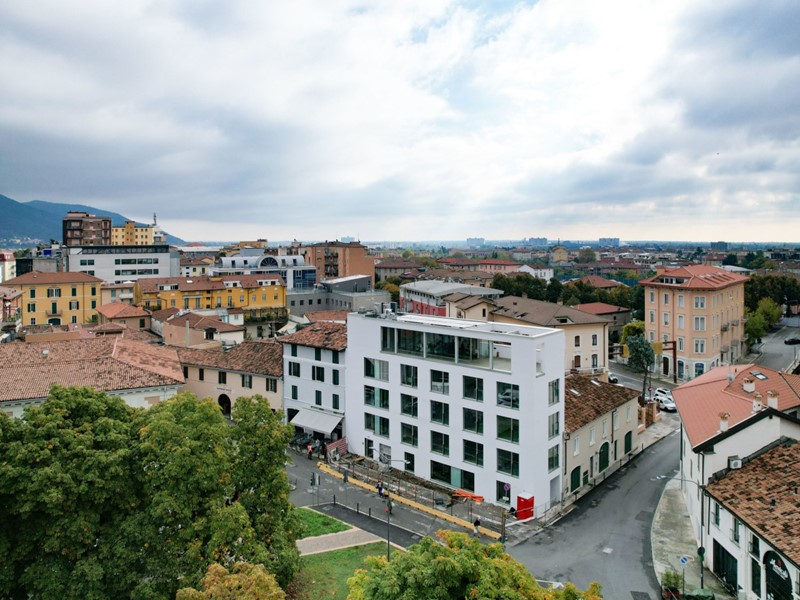 Ufficio in Vendita a Brescia, 460'000€, 137 m²