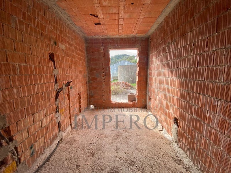 Casa Indipendente in Vendita a Ventimiglia, zona Calvo, 190'000€, 160 m²