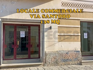 Attività commerciale in Vendita a Marcianise, 230'000€, 138 m²