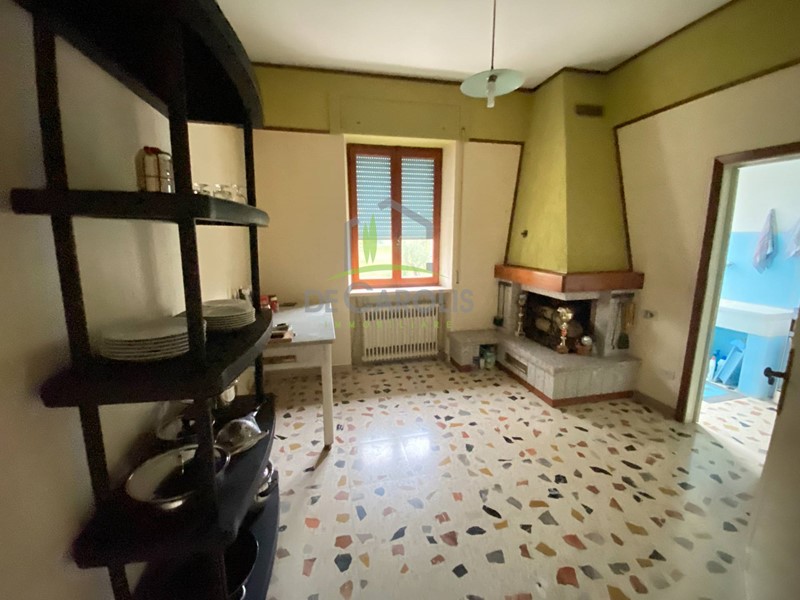 Casa Indipendente in Vendita a Ascoli Piceno, zona Colonnata, 405 m²