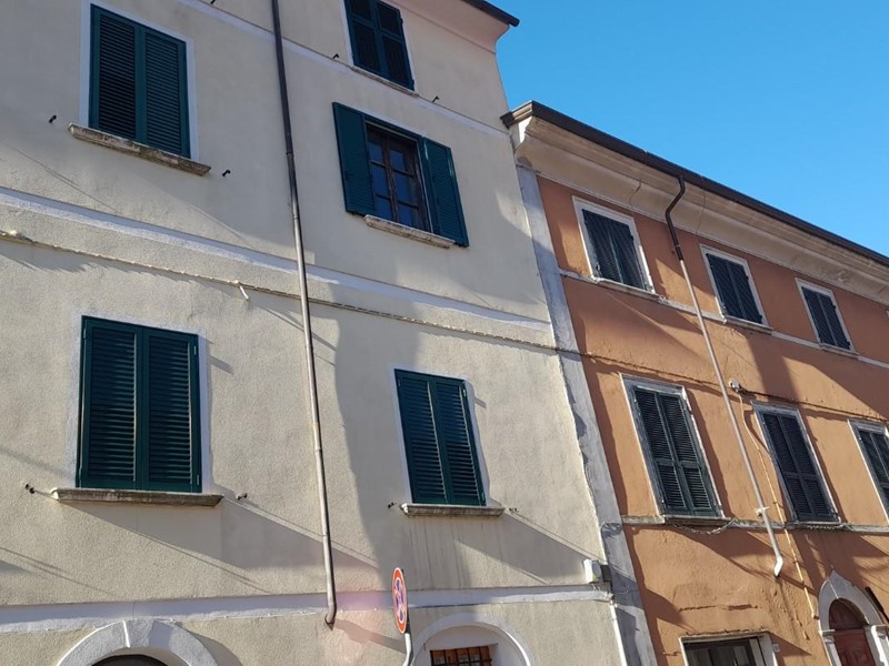 Appartamento in Vendita a Massa, 130'000€, 110 m²