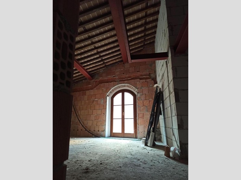 Casa Semi Indipendente in Vendita a Lucca, zona Sesto di Moriano, 59'000€, 100 m², con Box