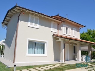 Villa in Affitto a Forte dei Marmi, 250 m², arredato