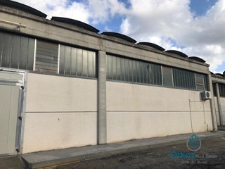 Capannone in Vendita a Massarosa, 420'000€, 480 m²