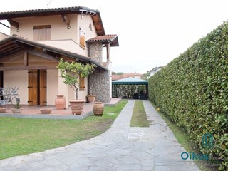 Villa in Affitto a Forte dei Marmi, 35'000€, 200 m², arredato