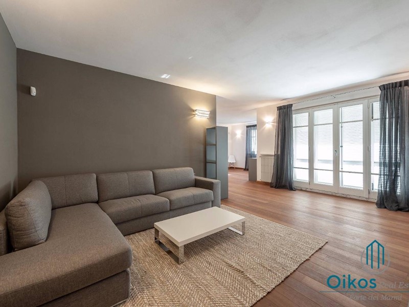 Attico in Affitto a Forte dei Marmi, 25'000€, 200 m², arredato, con Box