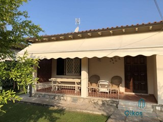Villa in Affitto a Forte dei Marmi, 28'000€, 145 m², arredato