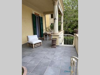 Appartamento in Affitto a Pietrasanta, 50'000€, 160 m², arredato