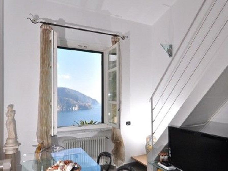 Trilocale in Vendita a Vernazza, 450'000€, 50 m², con Box
