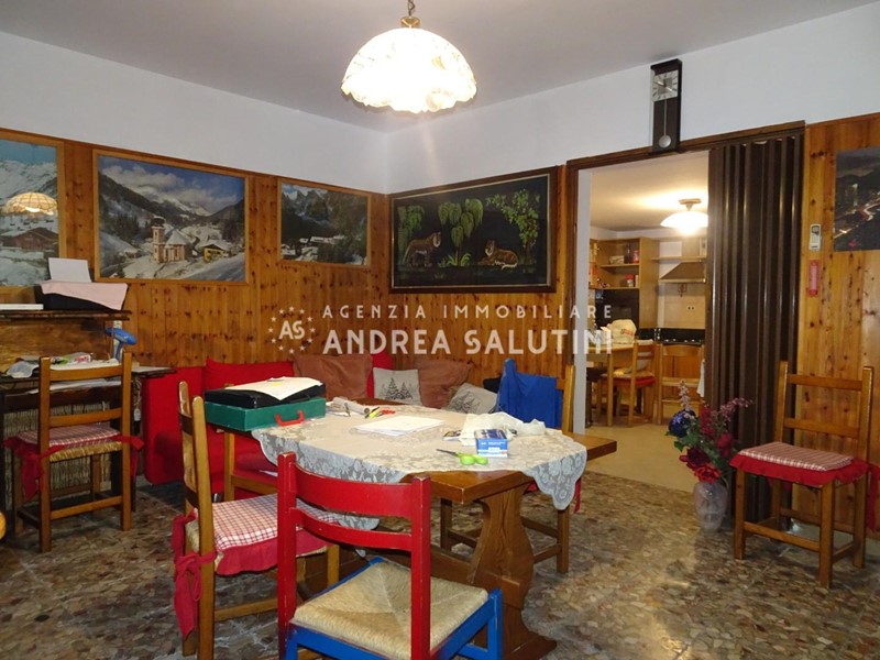 Casa Indipendente in Vendita a Montopoli in Val d'Arno, zona Marti, 130'000€, 100 m², arredato, con Box