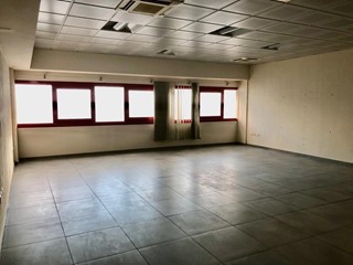 Ufficio in Vendita a Pisa, zona Ospedaletto, 95'000€, 75 m²